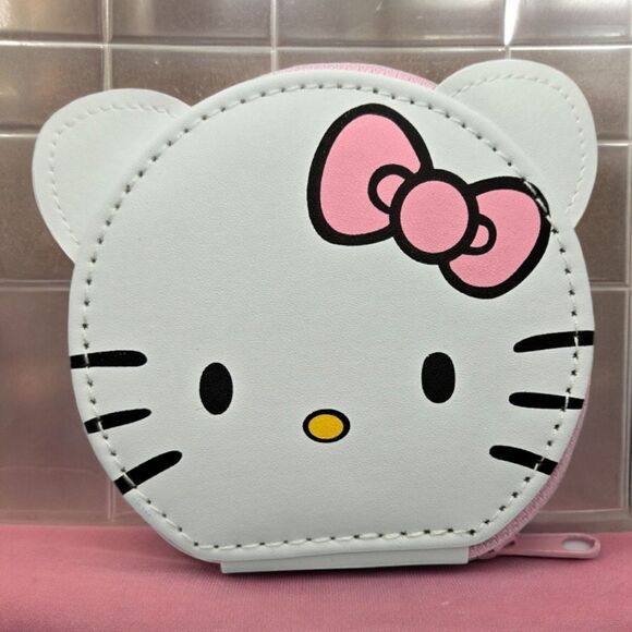 Hello Kitty Nail Care Kit White Cartoon Cat PU Leather 8 Piece Manicure Set - Picture 2 of 9